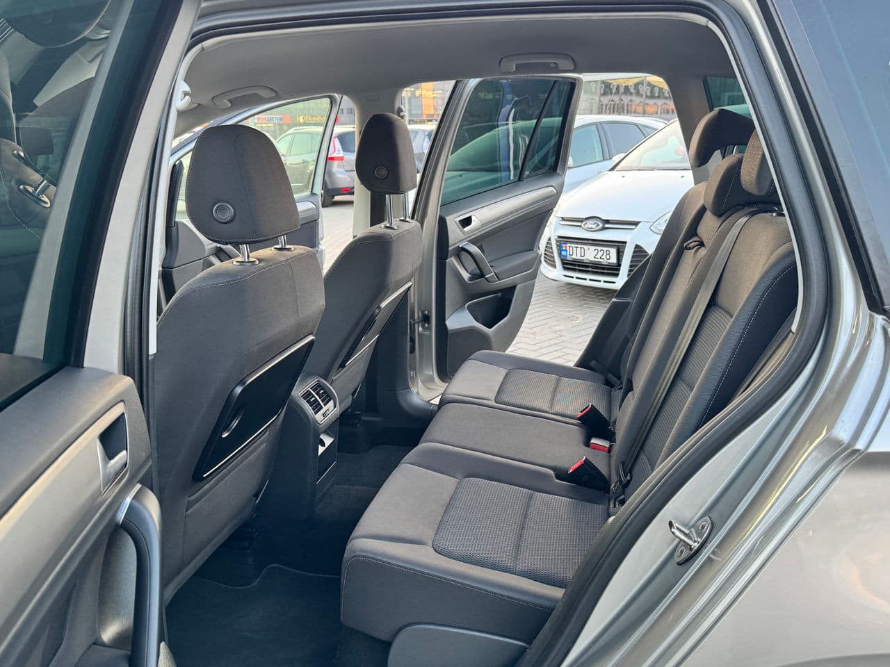 2014 Volkswagen Golf Sport Van — Miniatură 13