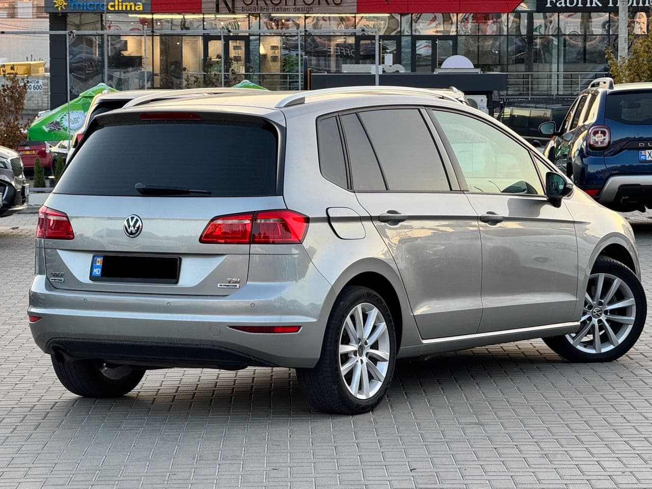 2014 Volkswagen Golf Sport Van — Miniatură 3