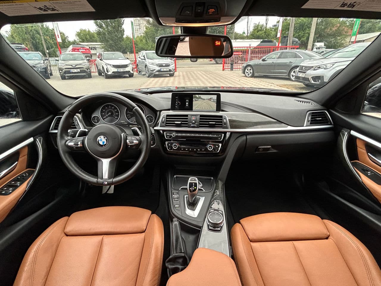BMW 330 2017 — Миниатюра 10