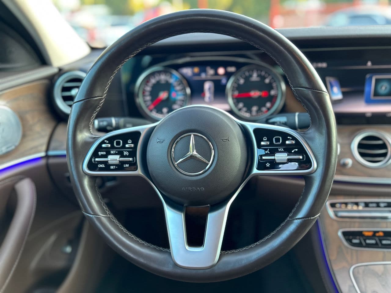 2018 Mercedes E 300 — Miniatură 9