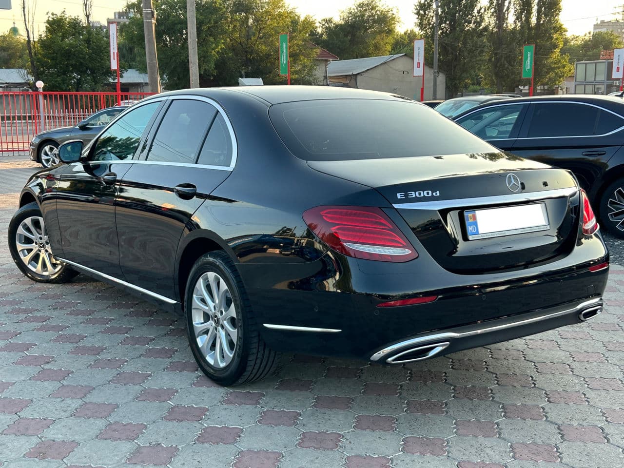 2018 Mercedes E 300 — Miniatură 4