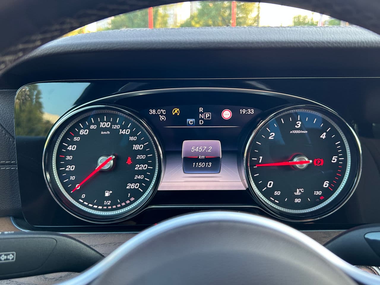 2018 Mercedes E 300 — Miniatură 10