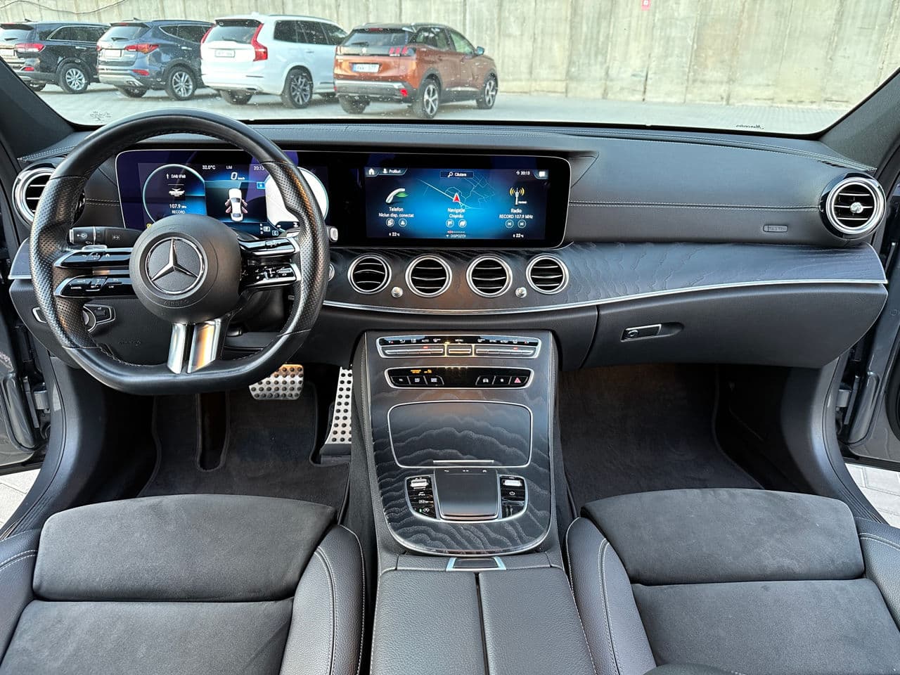 2021 Mercedes E 220 — Miniatură 10