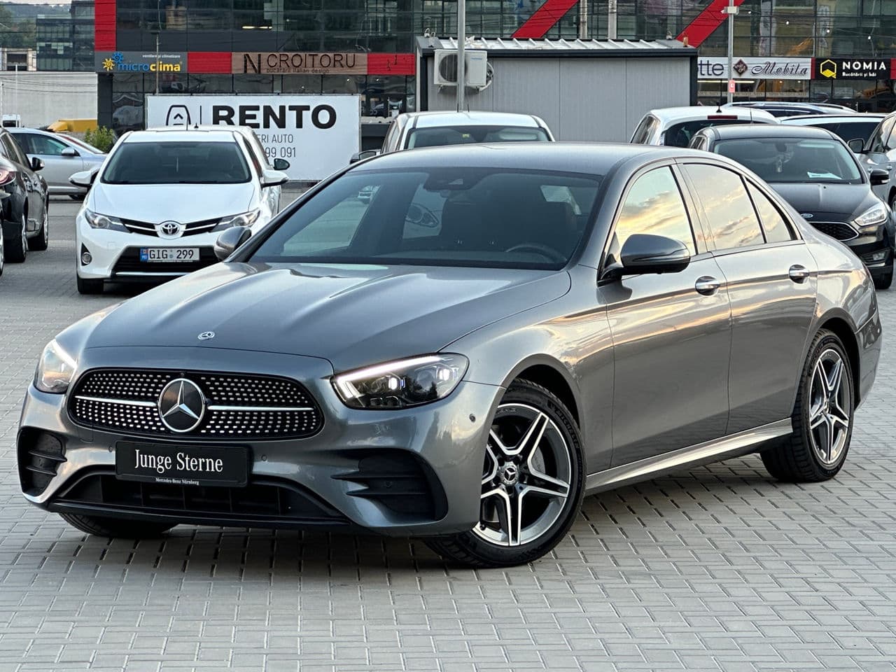 2021 Mercedes E 220 — Miniatură 4