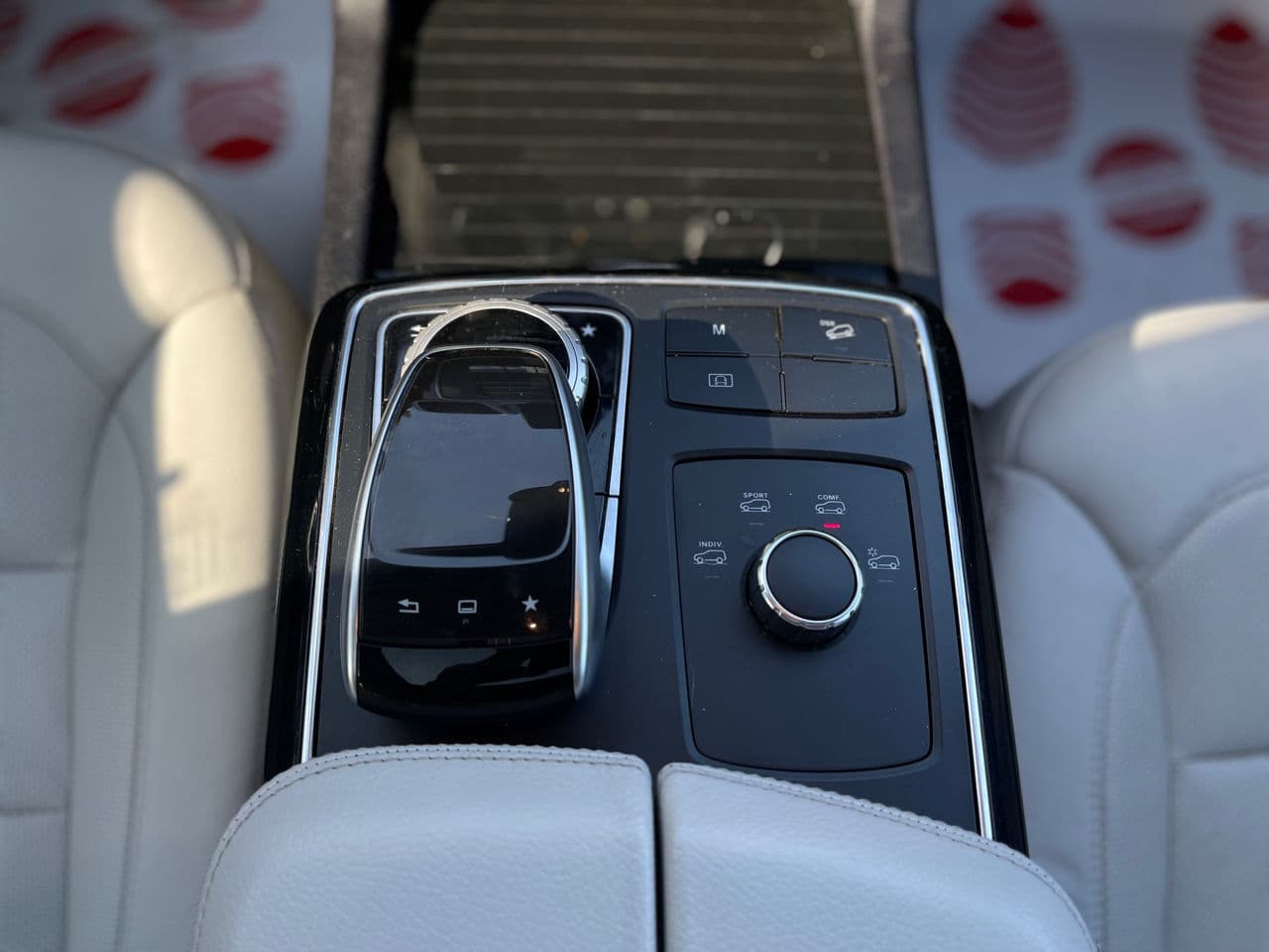 2016 Mercedes GLE 550e — Miniatură 19