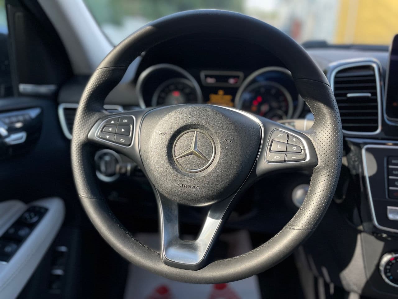 2016 Mercedes GLE 550e — Miniatură 13