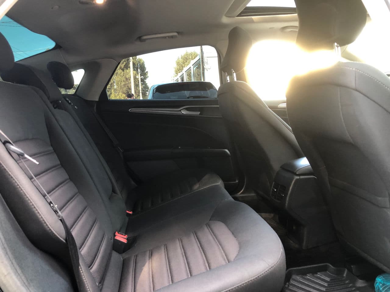 2016 Ford Fusion — Miniatură 10