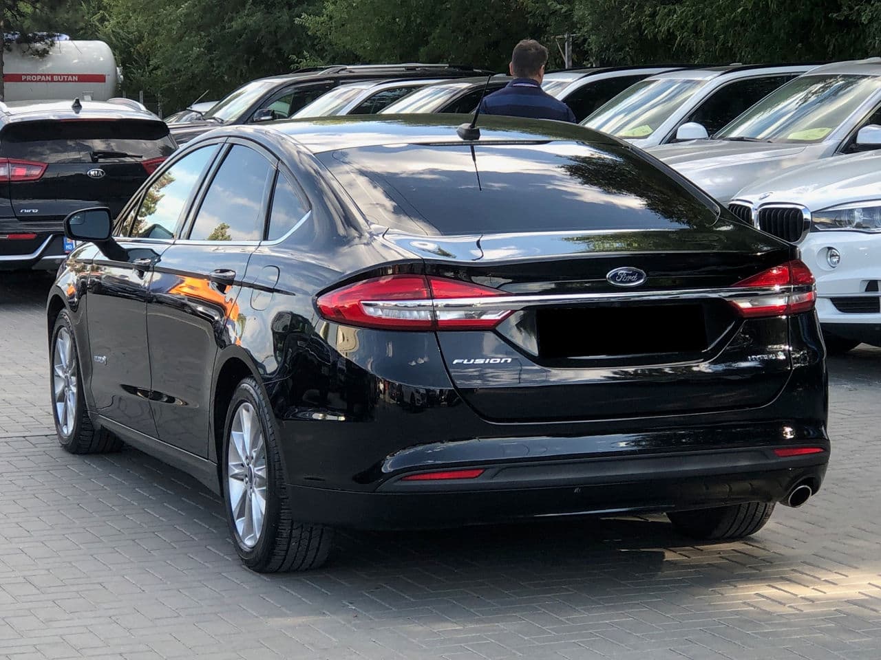 2016 Ford Fusion — Miniatură 2