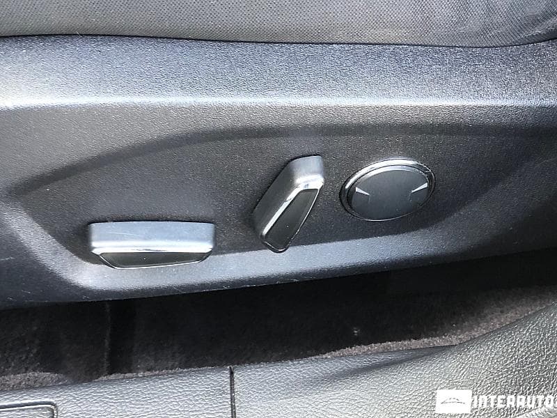 2016 Ford Fusion — Miniatură 18