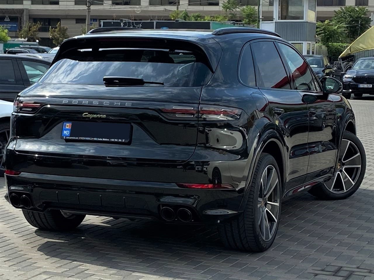 2023 Porsche Cayenne E-Hybrid — Miniatură 4