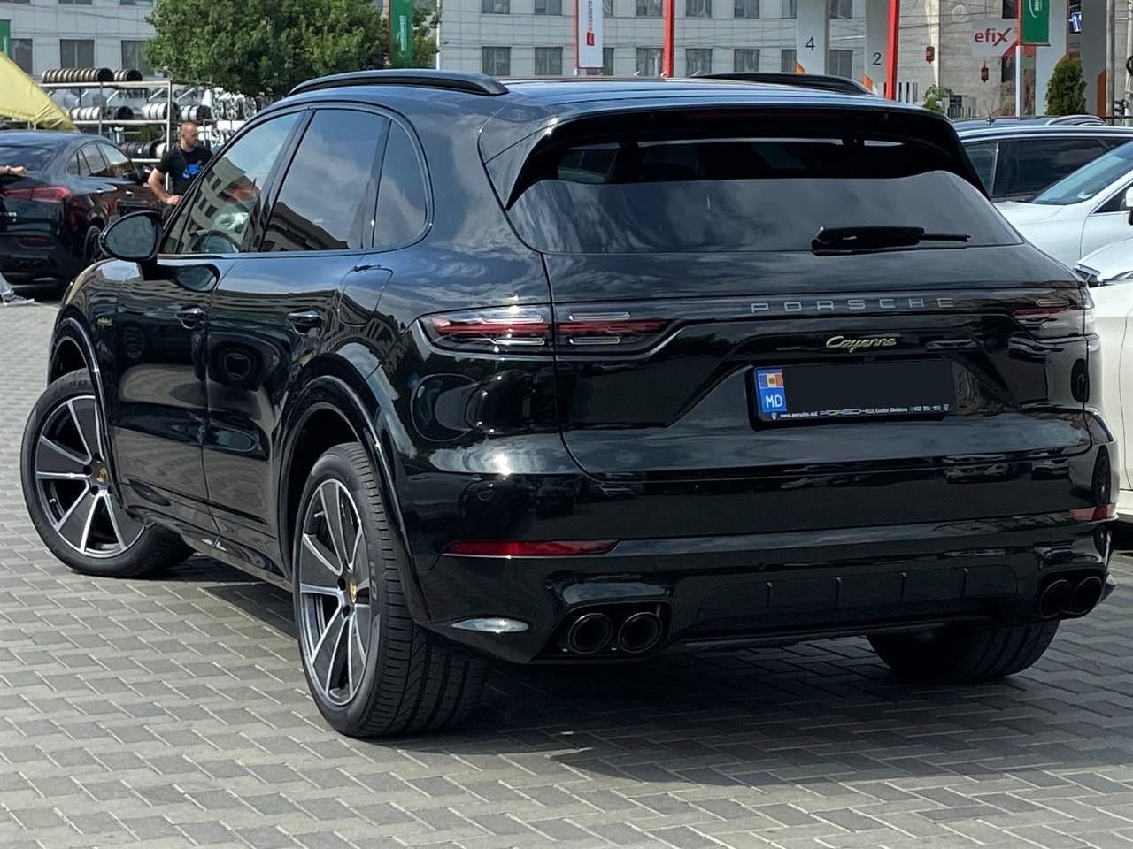 2023 Porsche Cayenne E-Hybrid — Miniatură 2