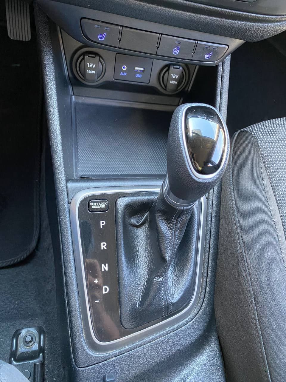 2017 Hyundai Accent — Miniatură 12