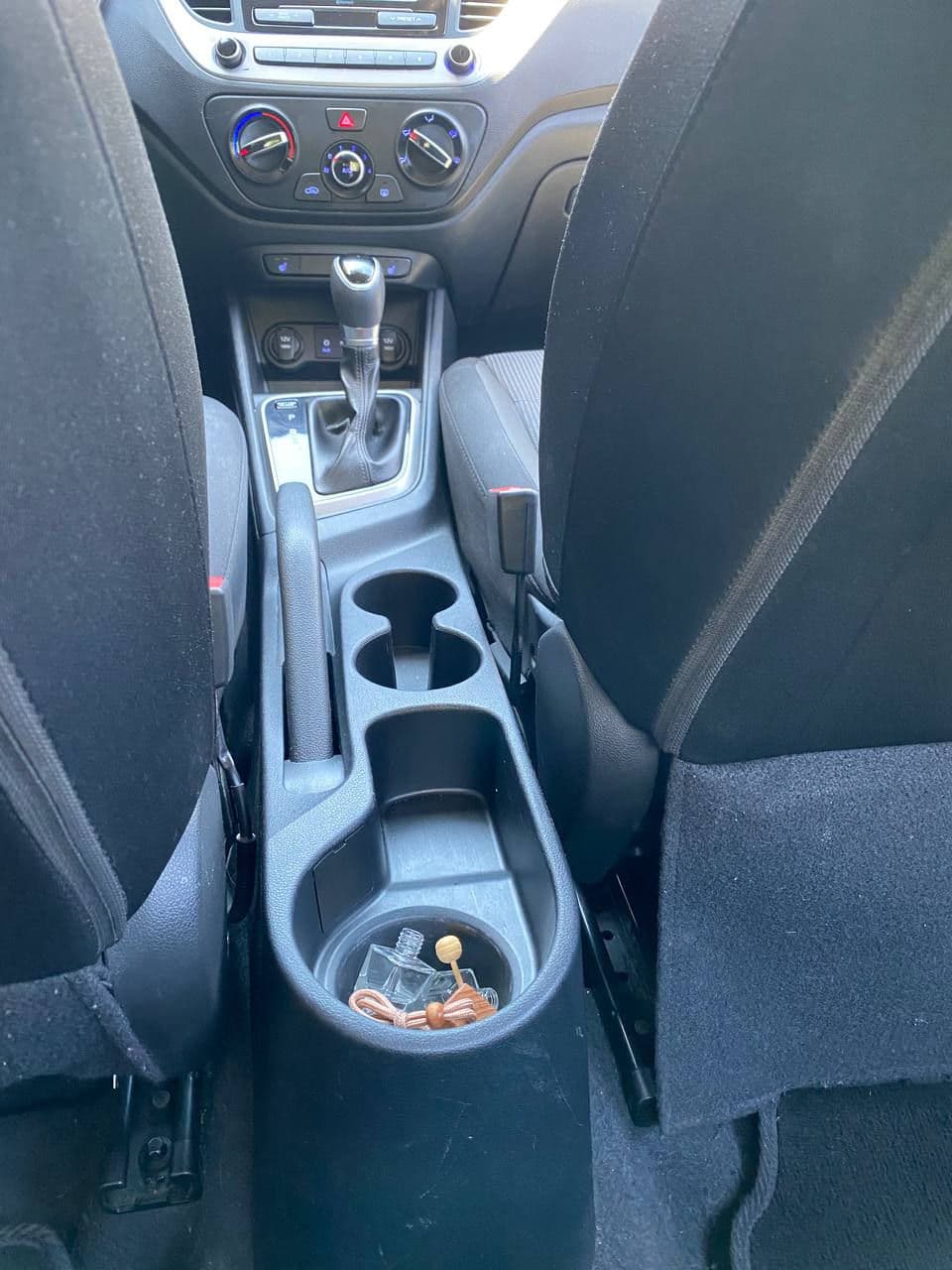 2017 Hyundai Accent — Miniatură 13