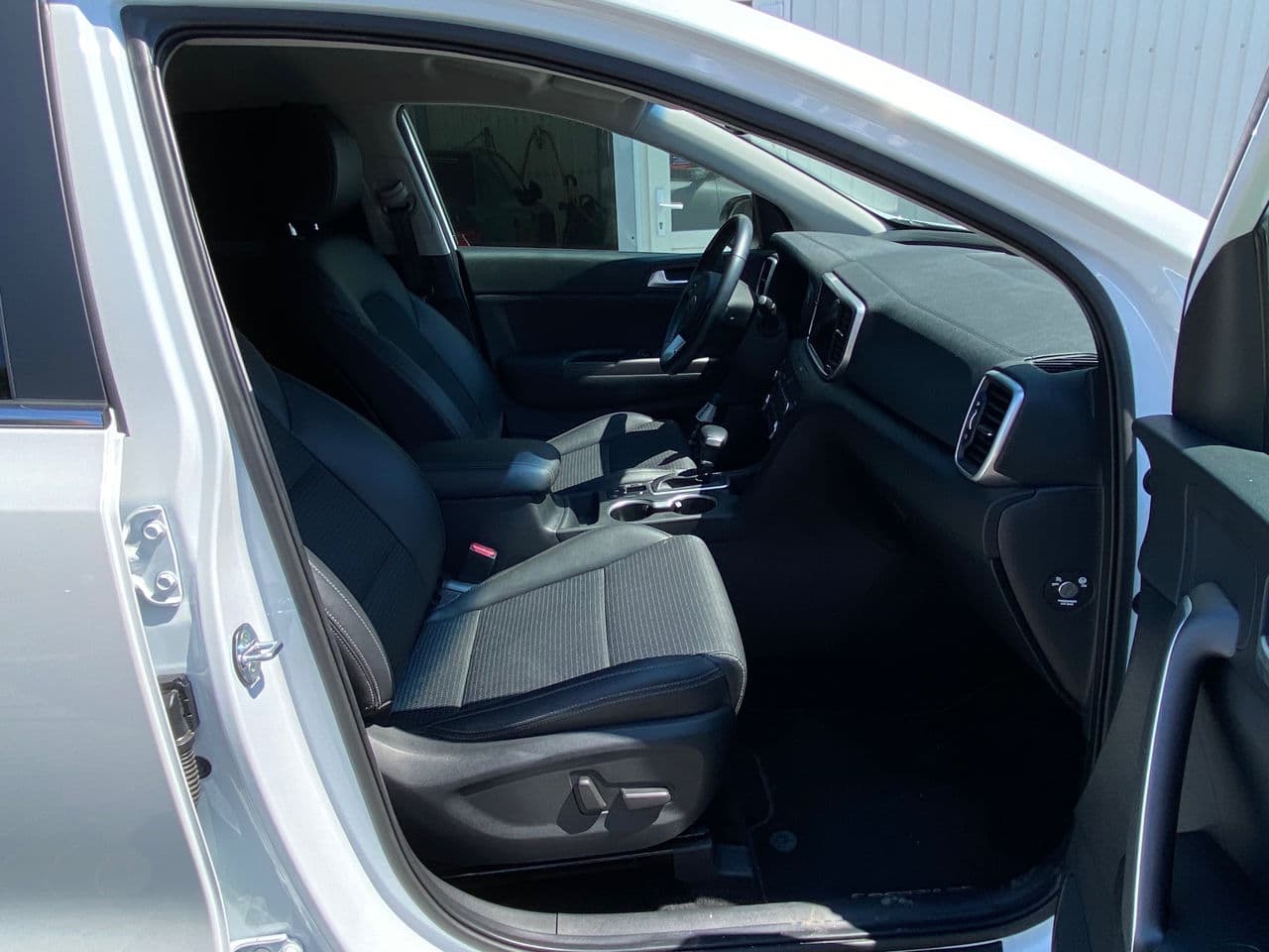 2021 Kia Sportage — Miniatură 19