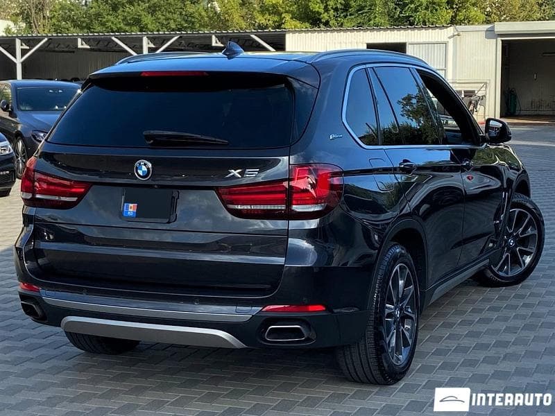 2017 BMW X5 4.0e — Miniatură 4