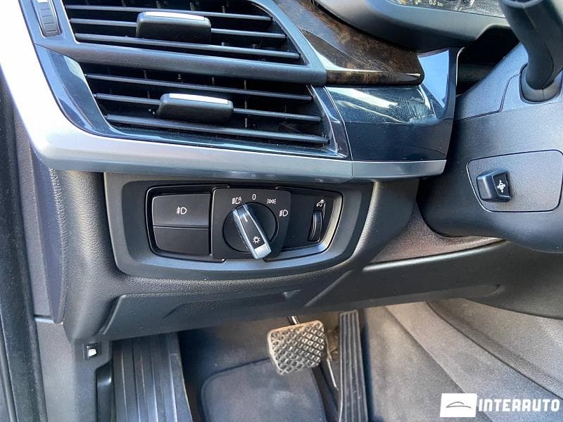 2017 BMW X5 4.0e — Miniatură 17