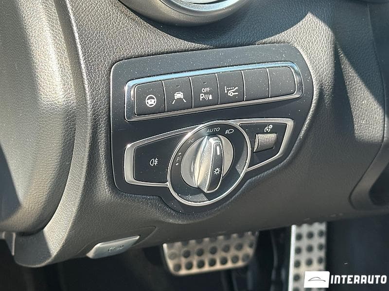 2017 Mercedes C 250 — Miniatură 12