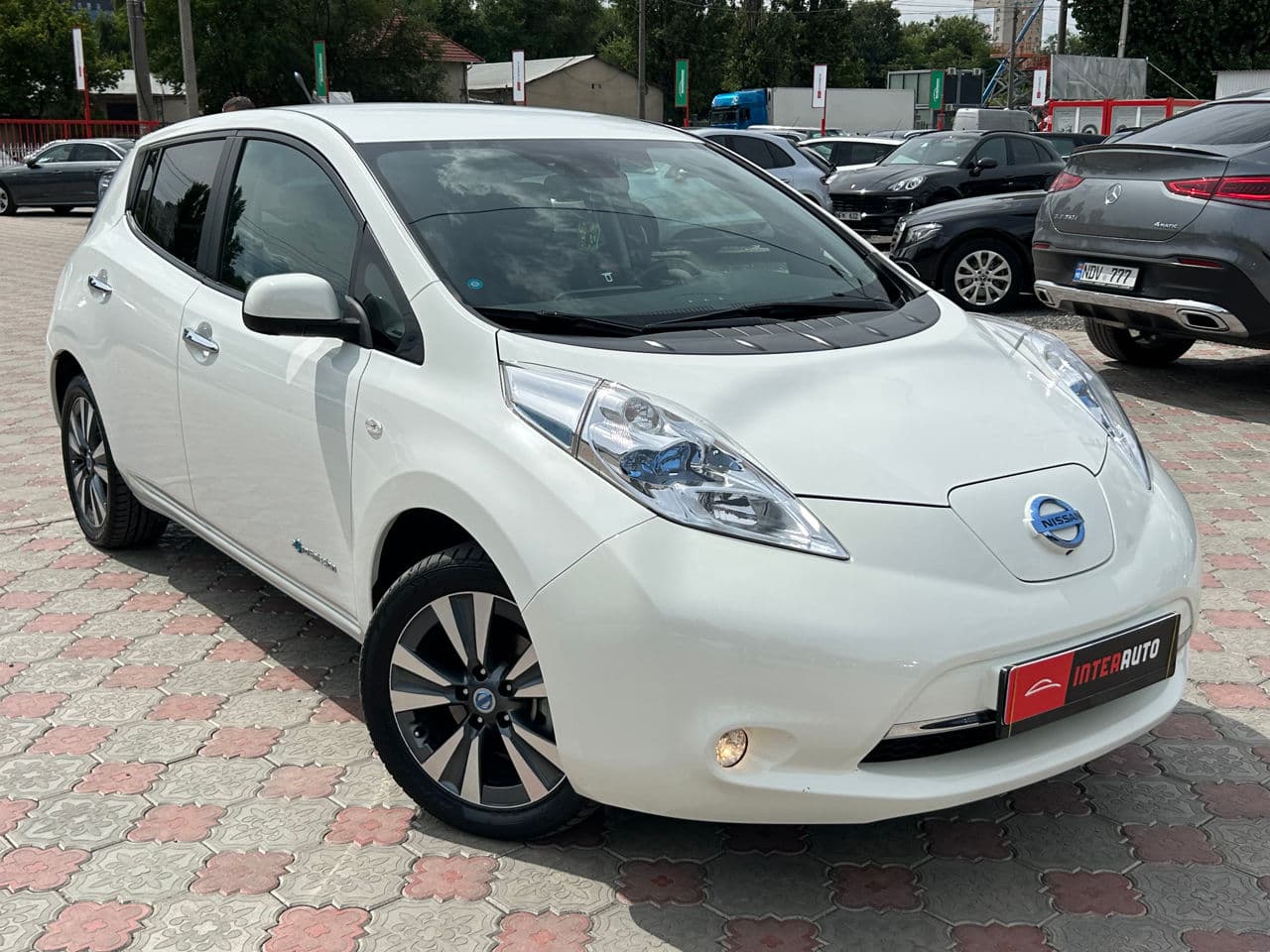 Nissan Leaf 2013 — Миниатюра 4