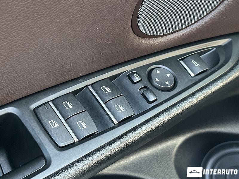 2017 BMW X5 4.0e — Miniatură 22