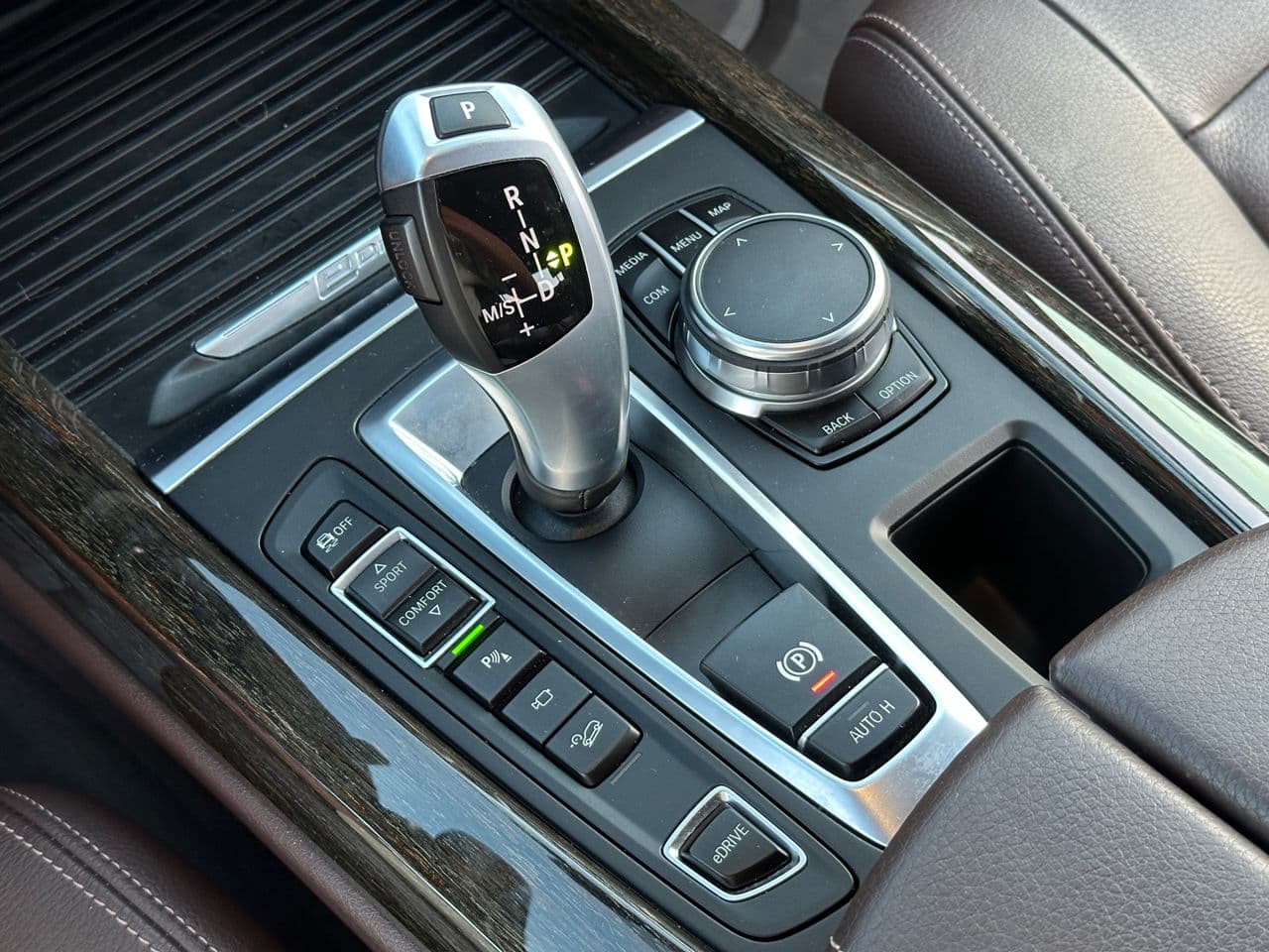 2017 BMW X5 4.0e — Miniatură 12
