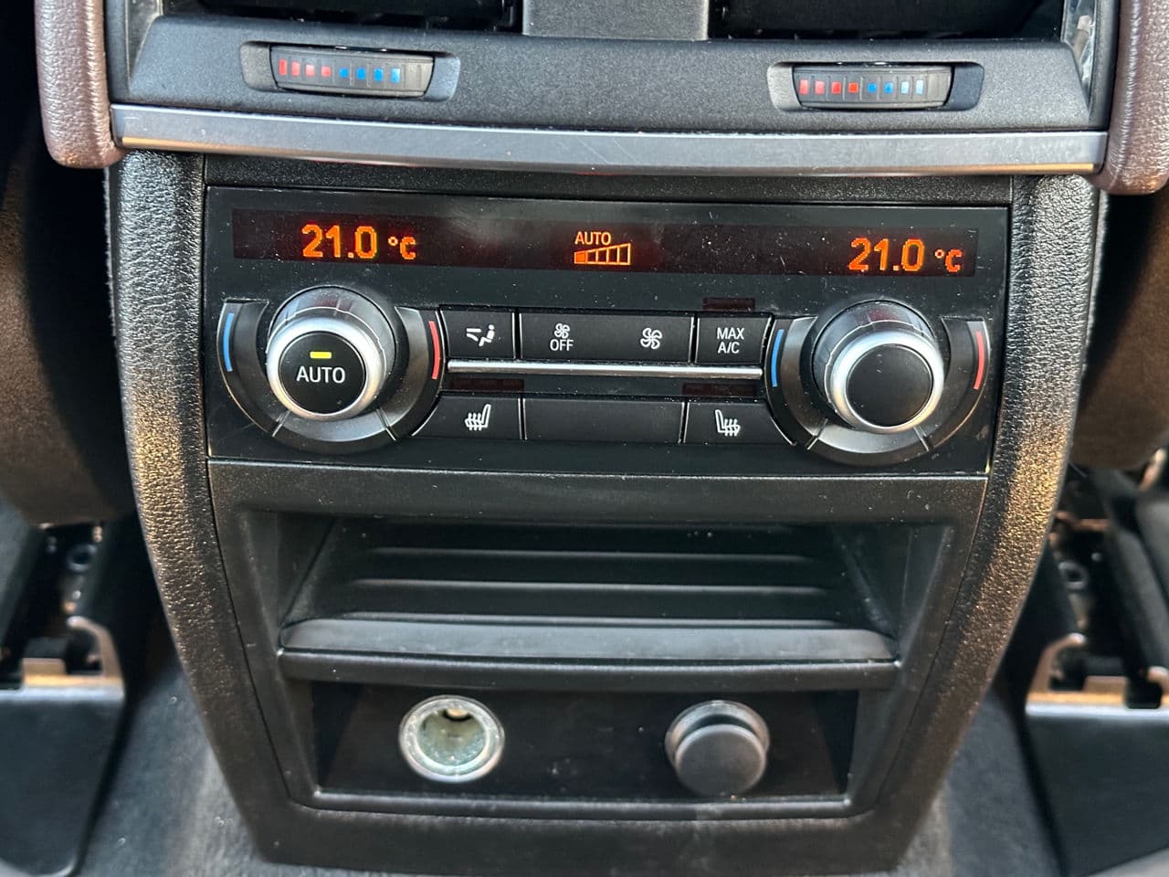 2017 BMW X5 4.0e — Miniatură 15