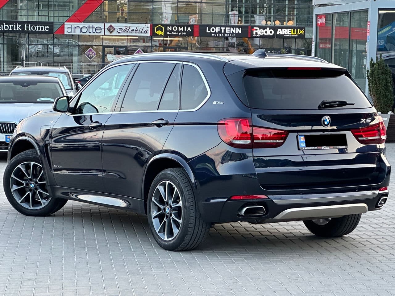 2017 BMW X5 4.0e — Miniatură 2