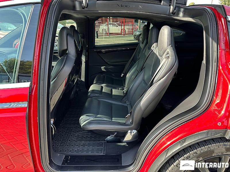 2016 Tesla Model X — Miniatură 17