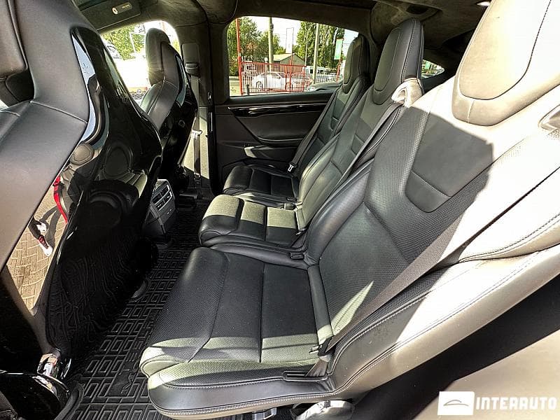 2016 Tesla Model X — Miniatură 19