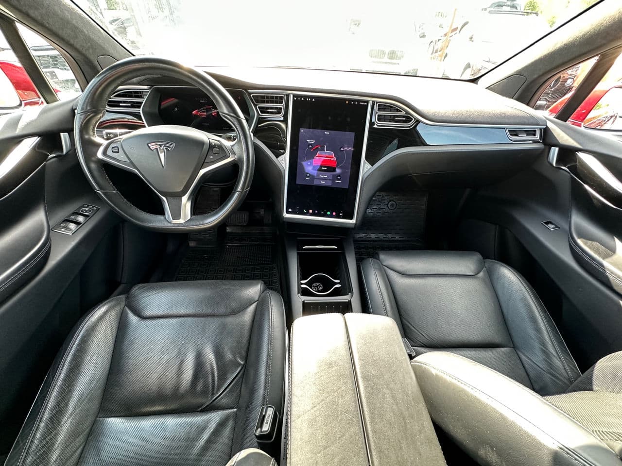 2016 Tesla Model X — Miniatură 11