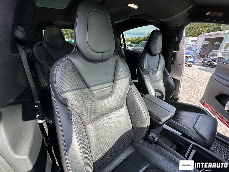 2016 Tesla Model X — Miniatură 14