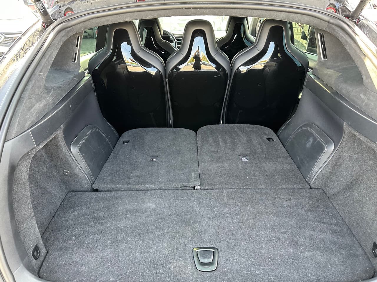 2016 Tesla Model X — Miniatură 21