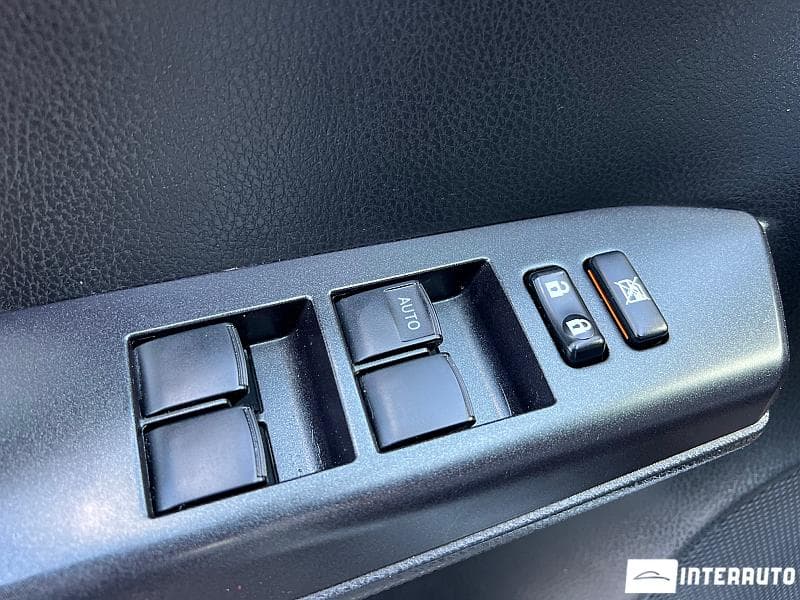 2018 Toyota Rav-4 — Miniatură 8