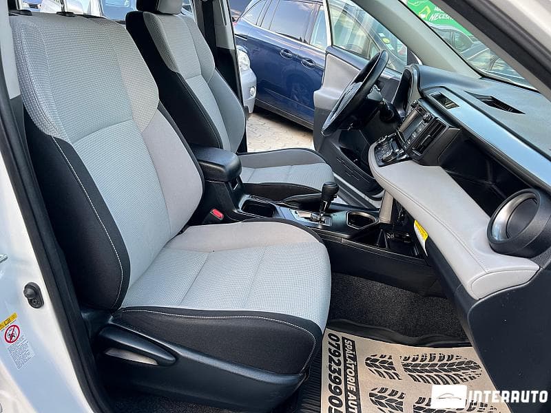 2018 Toyota Rav-4 — Miniatură 19