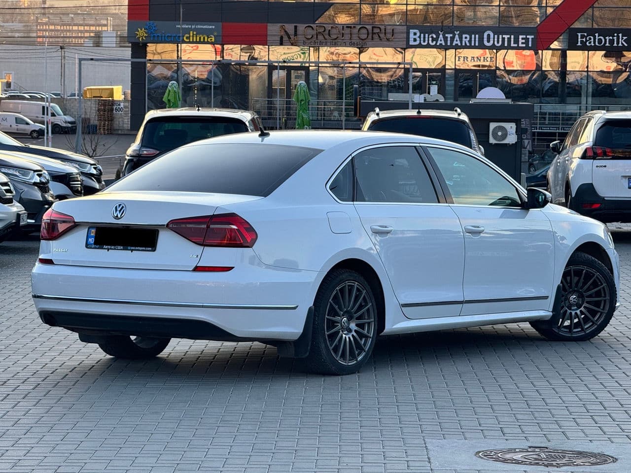 2016 Volkswagen Passat — Miniatură 3