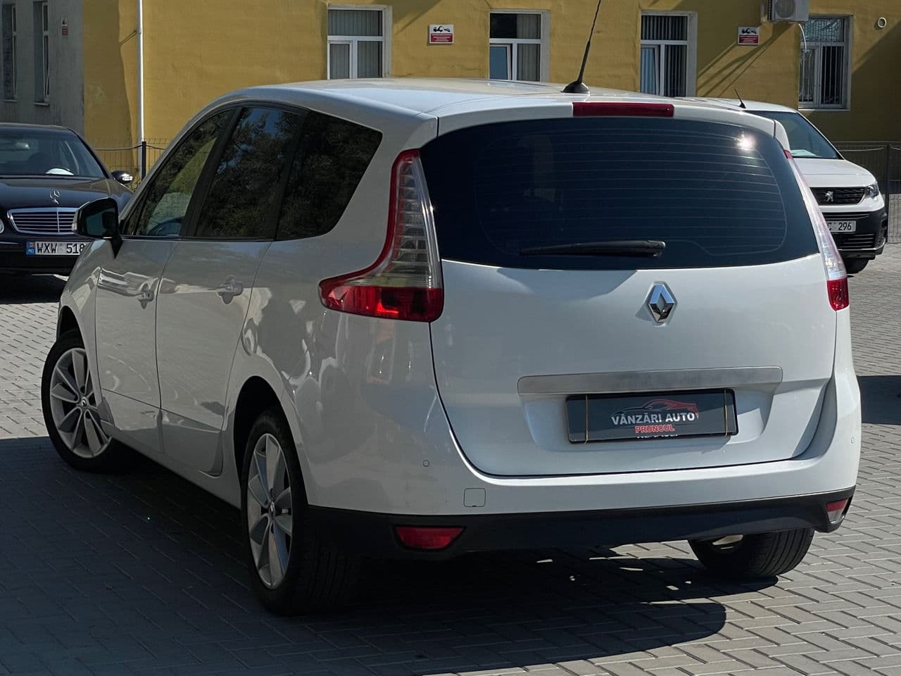 Renault Grand Scenic 2014 — Миниатюра 4