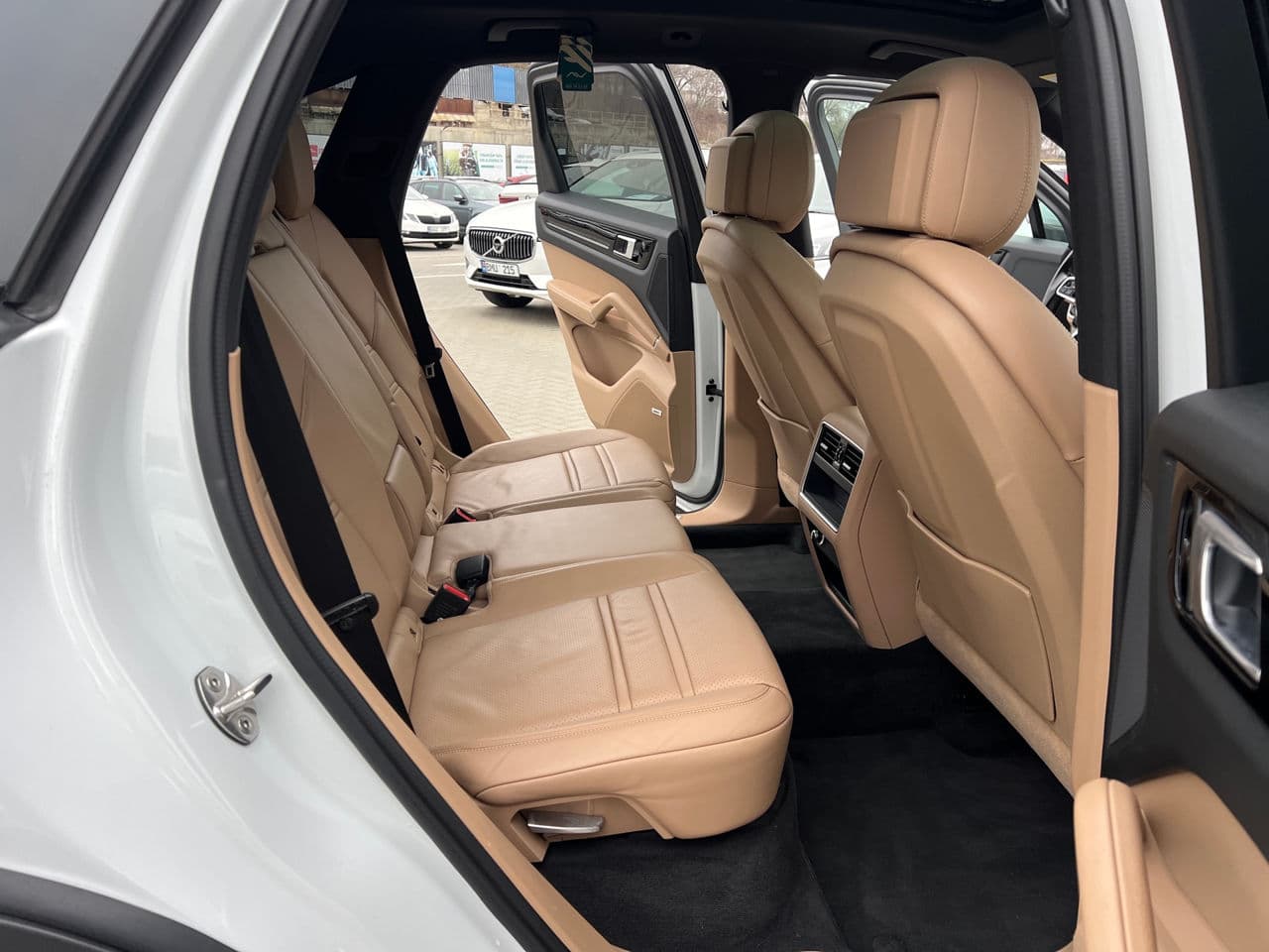 2018 Porsche Cayenne — Miniatură 14