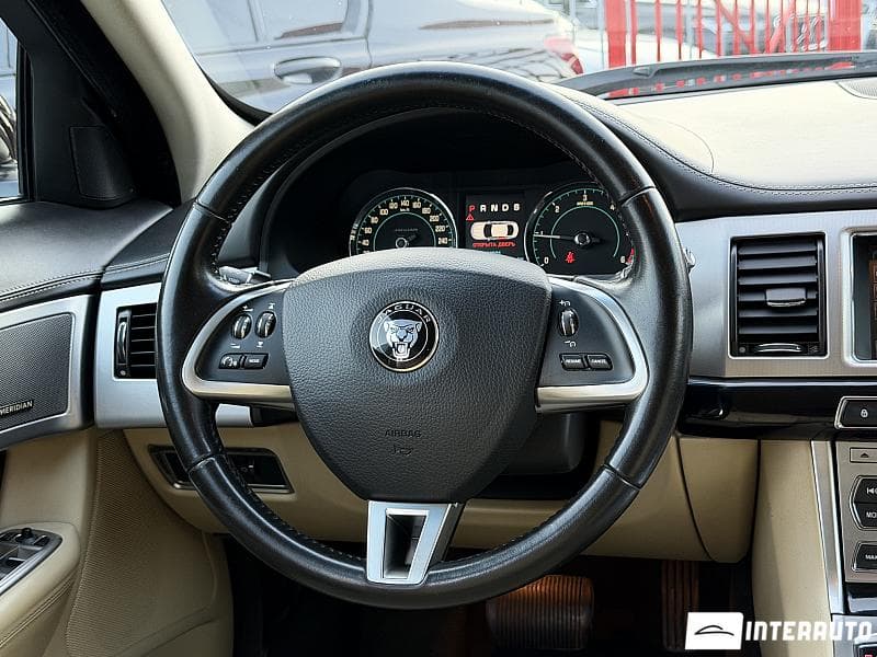 2013 Jaguar XF — Miniatură 8