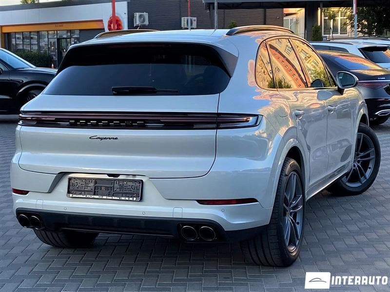 2023 Porsche Cayenne — Miniatură 4