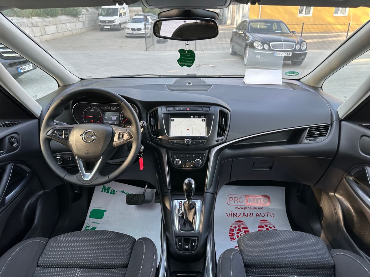 2017 Opel Zafira — Miniatură 9