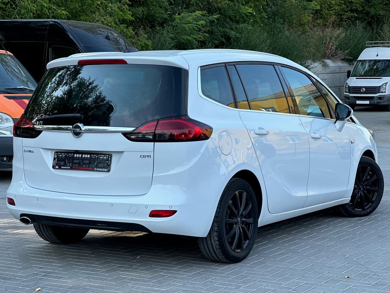 2017 Opel Zafira — Miniatură 2