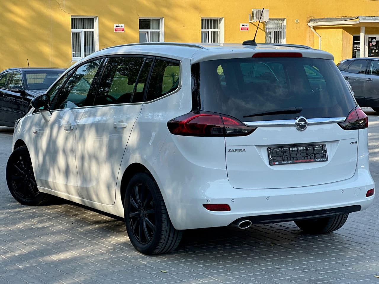 2017 Opel Zafira — Miniatură 4