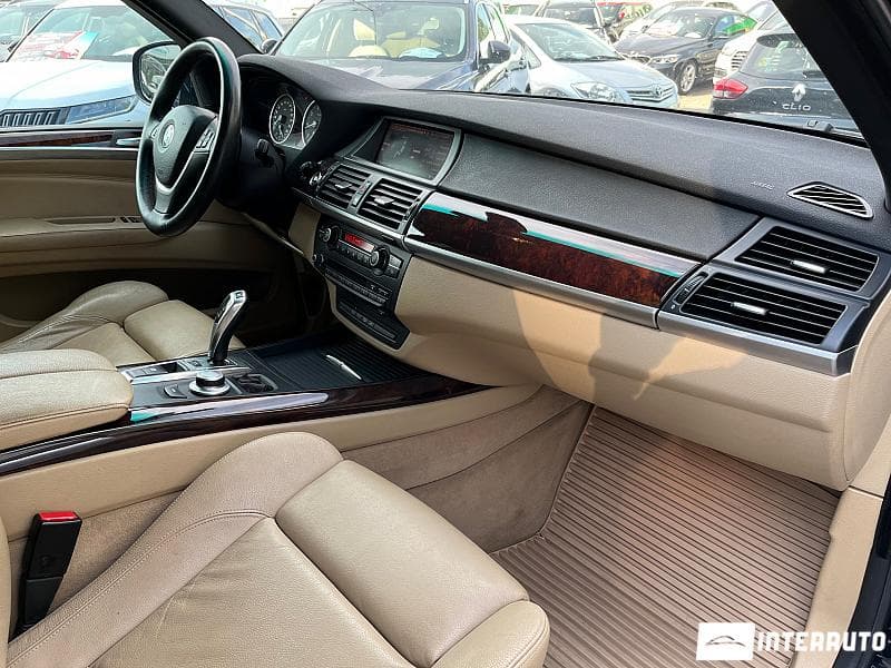 BMW X5 4.8i 2008 — Миниатюра 17