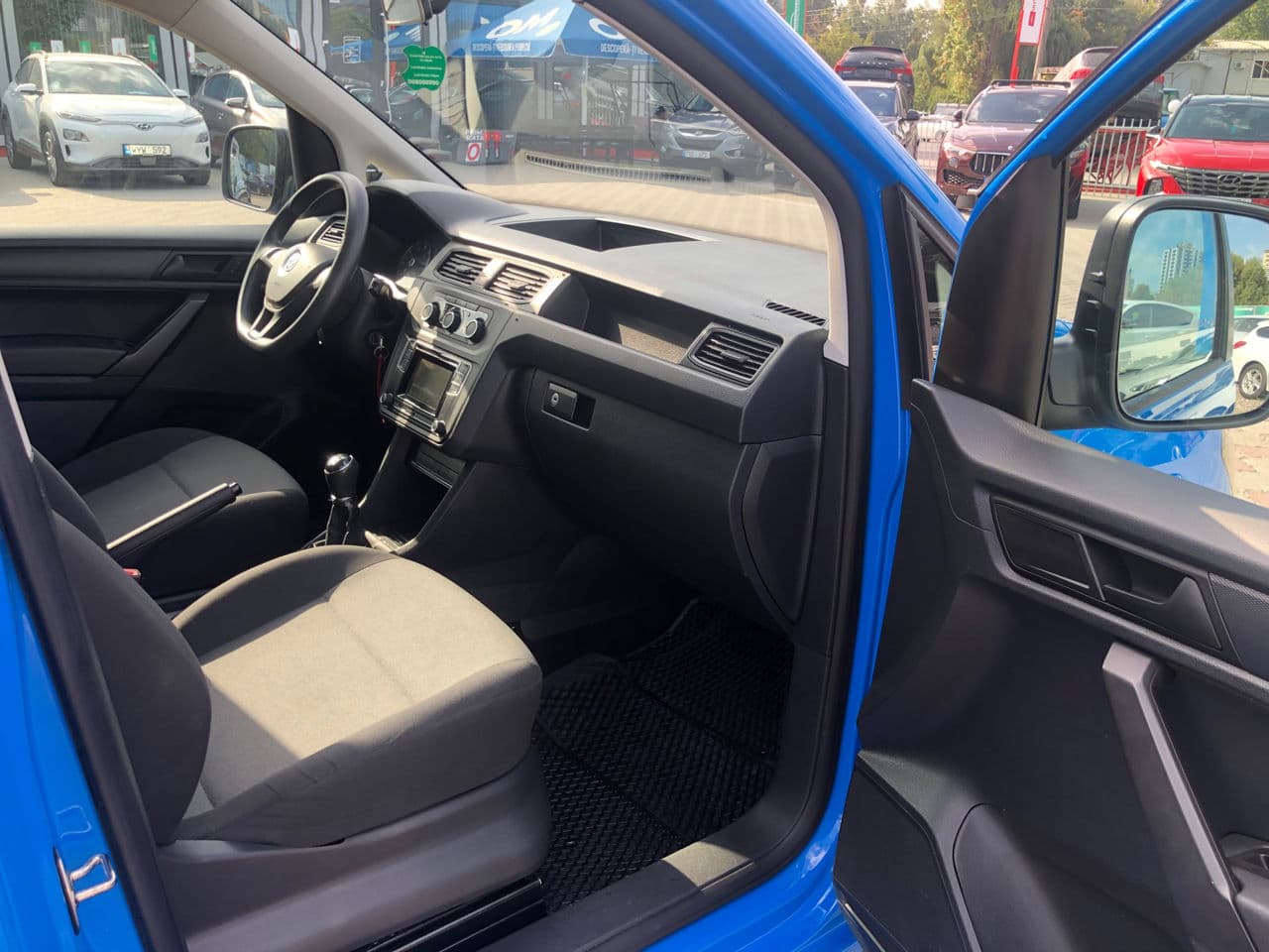 2016 Volkswagen Caddy — Miniatură 11
