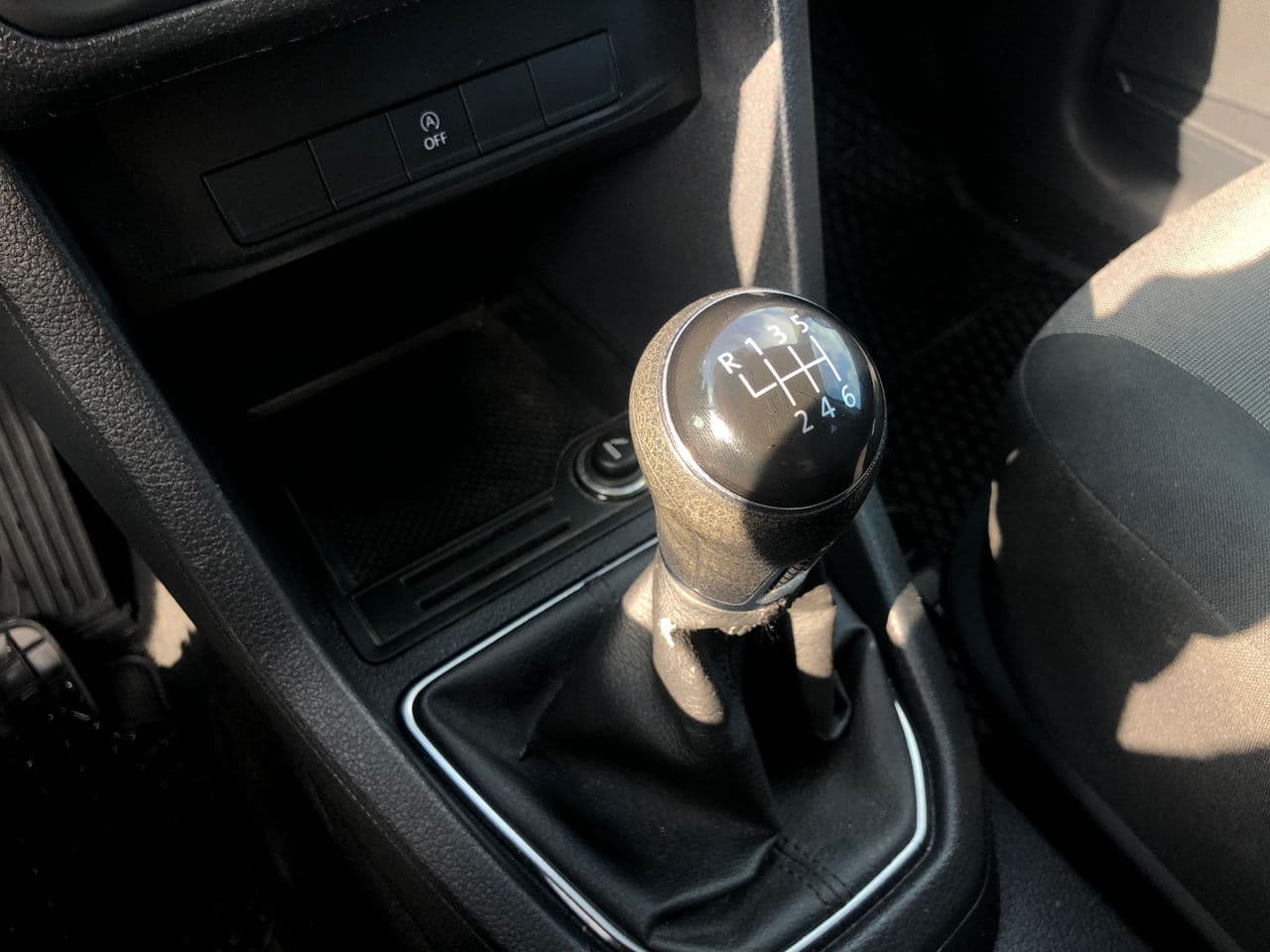 2016 Volkswagen Caddy — Miniatură 9