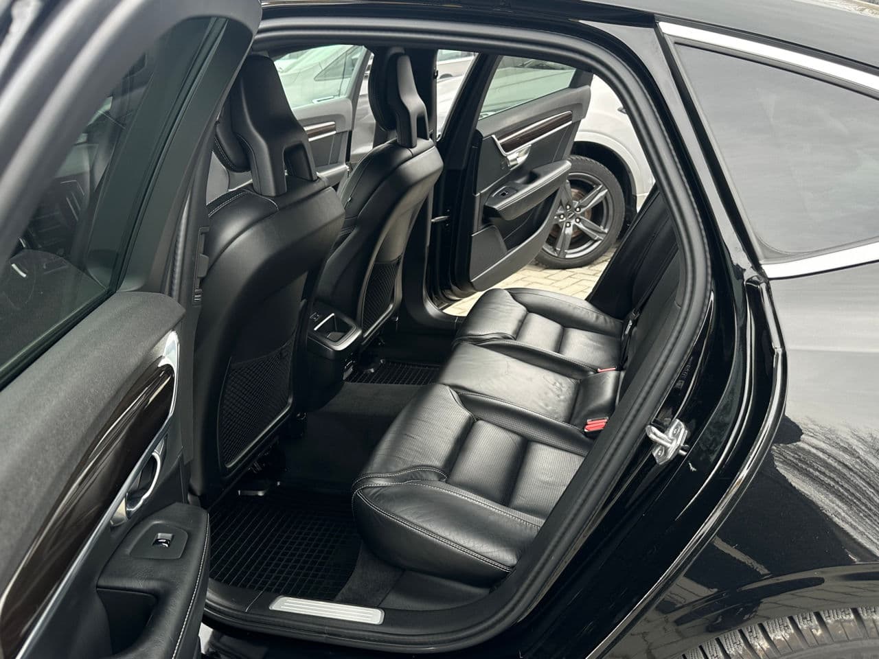 2017 Volvo S 90 — Miniatură 13