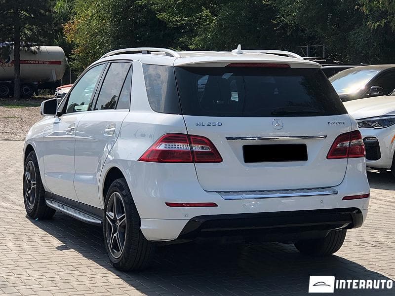 2015 Mercedes ML 250 — Miniatură 2