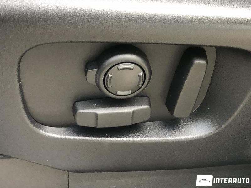 2017 Land Rover Discovery — Miniatură 20