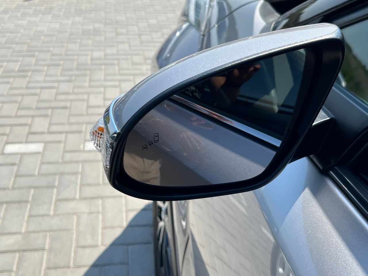 2017 Toyota C-HR — Miniatură 4