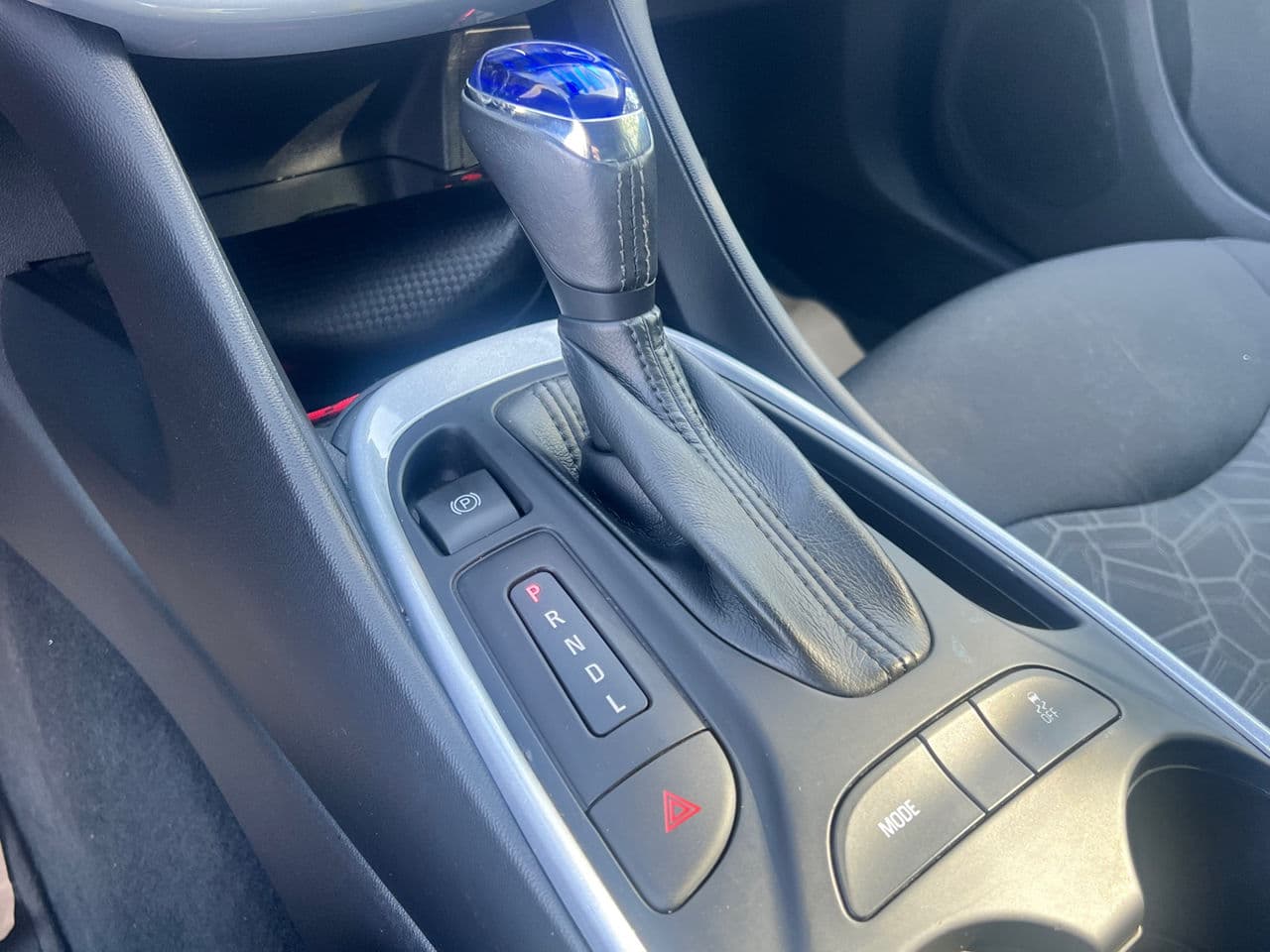 2016 Chevrolet Volt — Miniatură 12