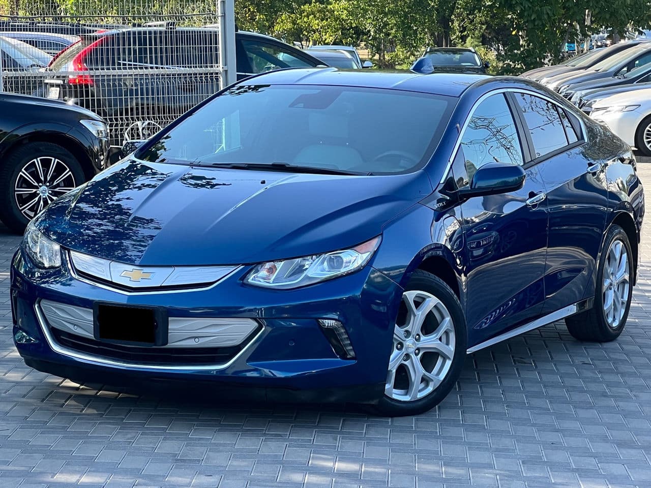2019 Chevrolet Volt — Miniatură 2